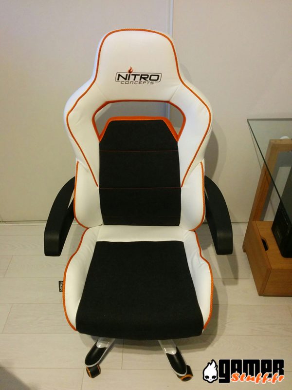 Nitro Concepts E220 Evo