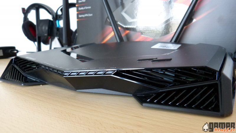 Netgear Nighthawk Pro Gaming XR500 width=
