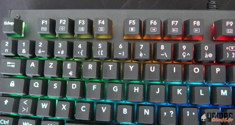 clavier mecanique redragon manticore