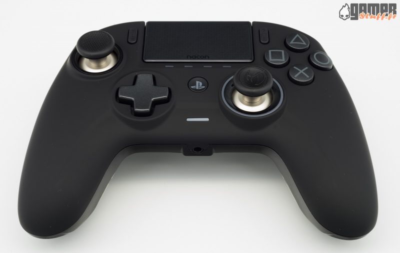 Nacon Revolution Unlimited 01