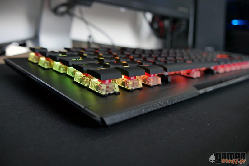 Clavier_Roccat_Vulcan_121
