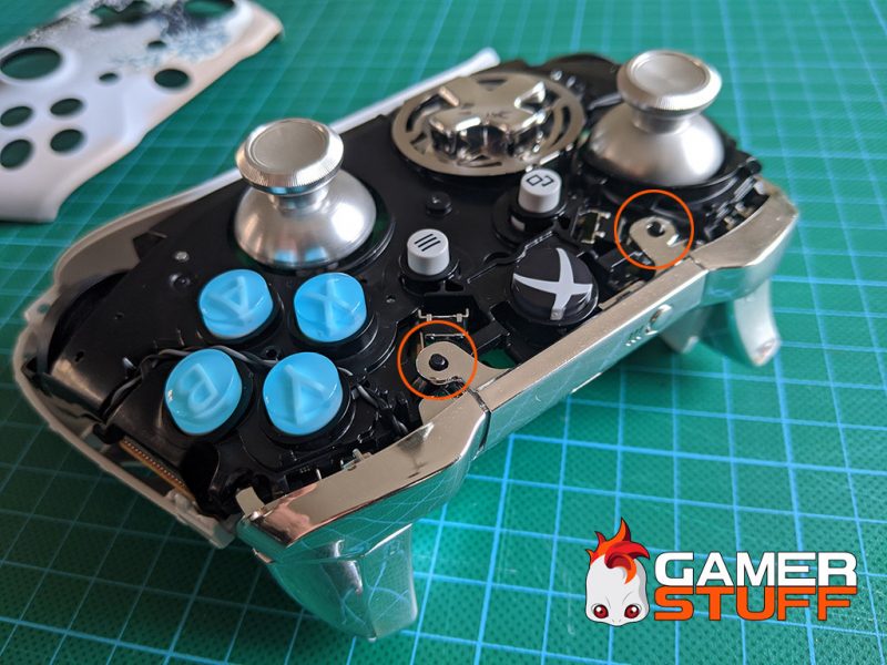 tuto demonter manette Microsoft Xbox One S