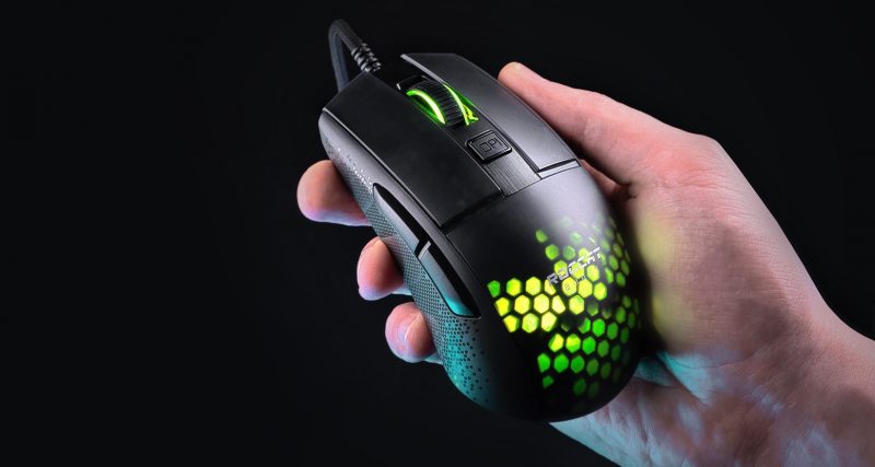 test souris Roccat Burst Pro